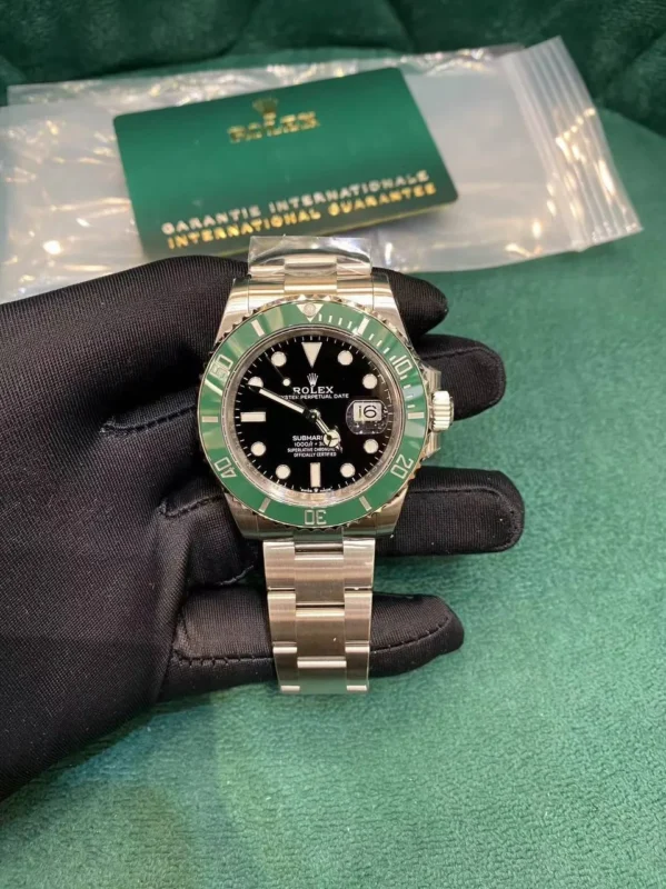 Quality control photo of Submariner Hulk green dial